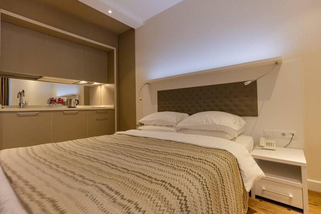 Cozy Apartment In The Heart of Batumi room 1